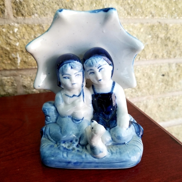 Vintage, Porcelain, Figurine," Girl and boy Under the Umbrella" - Picture 2 of 5
